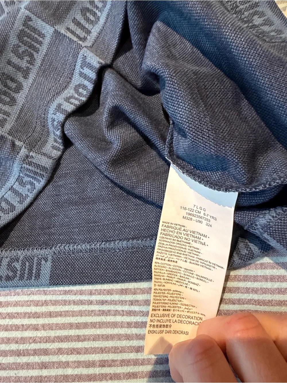 Nike tee and joggers set 6-7 years